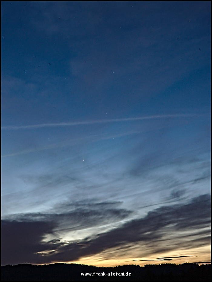 Komet Panstarrs am Abendhimmel